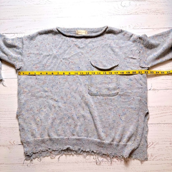Altar’d State NWT Grey Confetti Sweater, Size XS - Picture 6 of 6